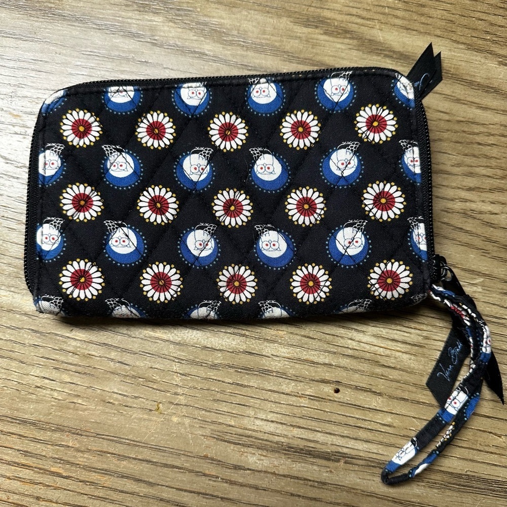 Vera Bradley Zip Around Wallet - Picture 1 of 3